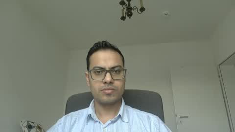 sharmamanxyz online show from March 12, 2025, 10:16 am