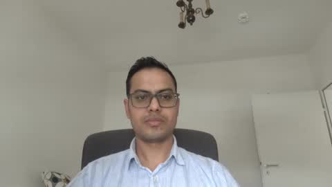 sharmamanxyz online show from March 12, 2025, 1:19 pm