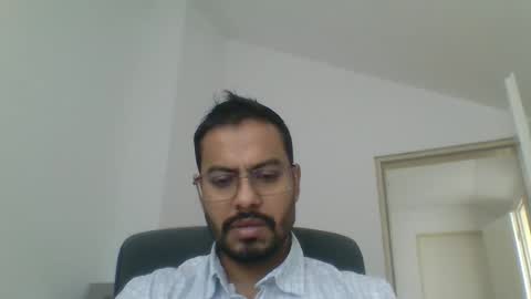 sharmamanxyz online show from October 28, 2025, 10:08 am