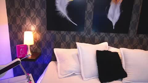 Sharom  online show from April 21, 2026, 3:07 pm