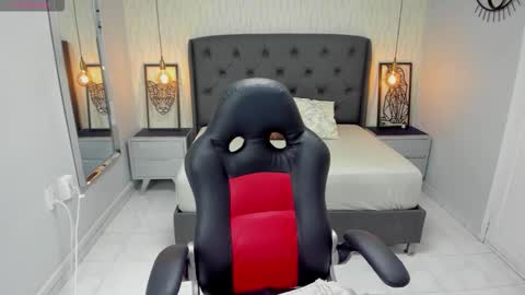 M A G N O  online show from September 10, 2025, 12:27 pm