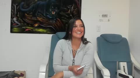 sharoncute17 online show from June 12, 2026, 4:39 pm