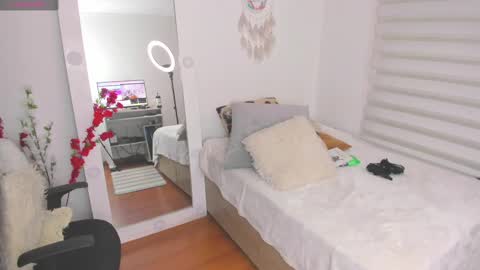 Sharon online show from February 11, 2025, 6:44 pm