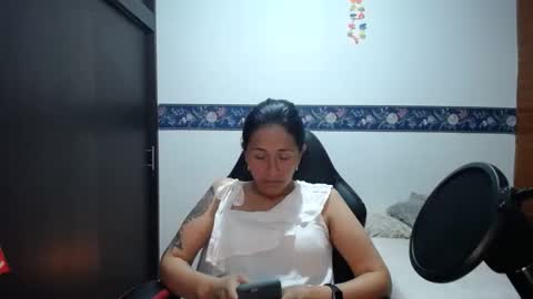 Snapshot of sharoon__cherry_ chatting on September 10, 2025, 9:53 am sharon online show from September 10, 2025, 9:53 am