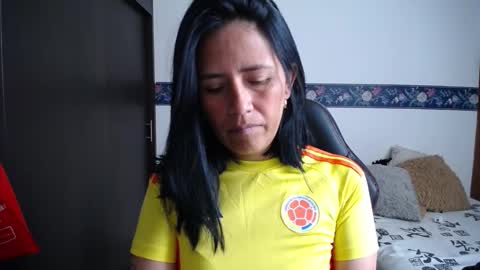 Snapshot of sharoon__cherry_ chatting on November 18, 2025, 3:27 pm sharon online show from November 18, 2025, 3:27 pm