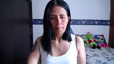 Snapshot of sharoon__cherry_ chatting on November 26, 2025, 1:23 pm sharon online show from November 26, 2025, 1:23 pm