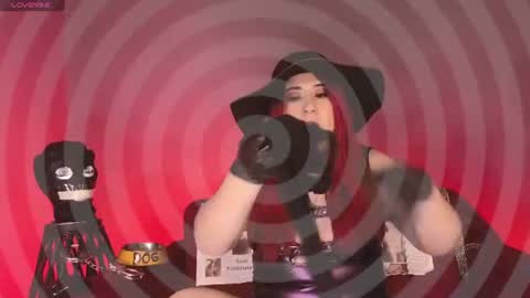 Snapshot of sharoon_gold chatting on July 18, 2026, 4:38 am Your mistress Sharon online show from July 18, 2026, 4:38 am