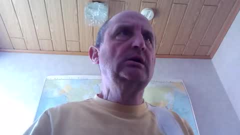 Peter online show from April 25, 2026, 12:52 pm