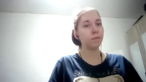 Annette online show from December 23, 2025, 8:01 am