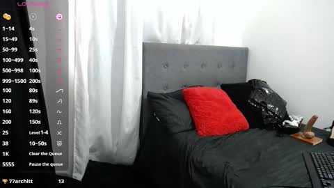 shayla_10 online show from October 20, 2025, 11:10 am