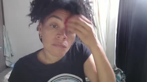 Snapshot of shayna_cute chatting on December 13, 2024, 5:10 pm Shayna online show from December 13, 2024, 5:10 pm