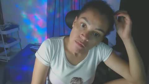 Snapshot of shayna_cute chatting on February 3, 2025, 1:09 am Shayna online show from February 3, 2025, 1:09 am