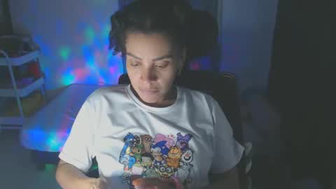 Snapshot of shayna_cute chatting on February 22, 2025, 11:57 pm Shayna online show from February 22, 2025, 11:57 pm