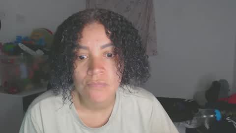 Snapshot of shayna_cute chatting on September 22, 2025, 1:07 am Shayna online show from September 22, 2025, 1:07 am