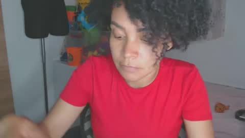 Snapshot of shayna_cute chatting on October 20, 2025, 12:55 am Shayna online show from October 20, 2025, 12:55 am