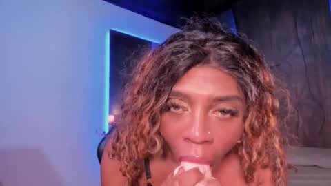 shayna_lee_ online show from March 6, 2026, 10:17 pm