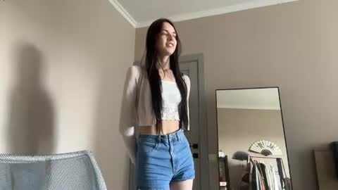 Snapshot of shaynenazzaro chatting on July 15, 2026, 8:19 am Olivia online show from July 15, 2026, 8:19 am