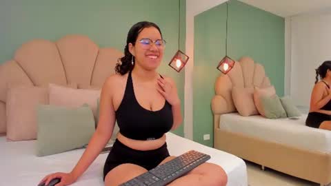 Snapshot of shayra_alina chatting on June 23, 2026, 11:30 am shayra_alina online show from June 23, 2026, 11:30 am