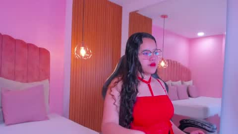 Snapshot of shayra_alina chatting on July 4, 2026, 12:44 pm shayra_alina online show from July 4, 2026, 12:44 pm