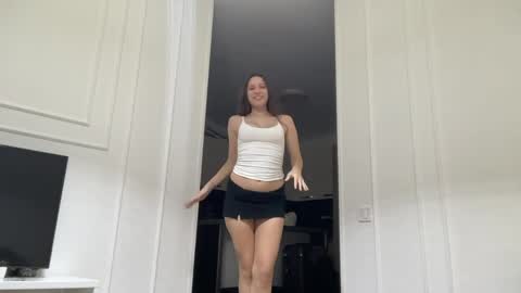 Snapshot of she001 chatting on June 7, 2026, 8:12 pm Sofi online show from June 7, 2026, 8:12 pm