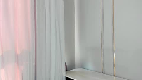 Snapshot of she_angell chatting on June 24, 2026, 3:27 am Anny online show from June 24, 2026, 3:27 am