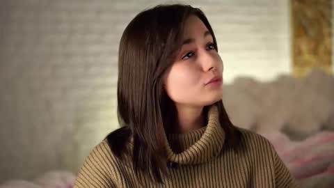 Tessa online show from October 9, 2025, 5:05 am