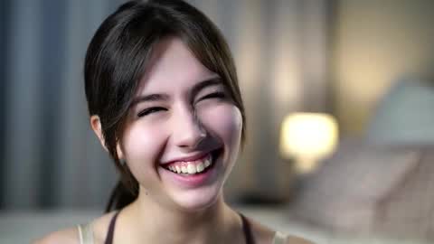 Tessa online show from October 13, 2025, 2:22 am