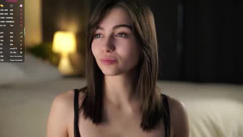 Tessa online show from November 14, 2025, 4:00 am