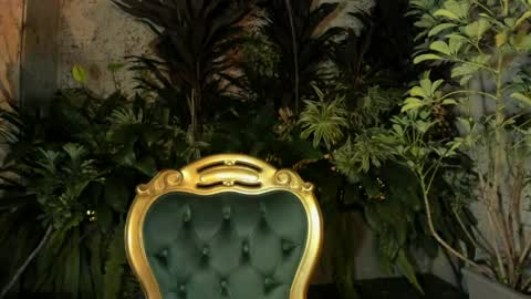 sheeylopez online show from April 19, 2026, 3:06 am