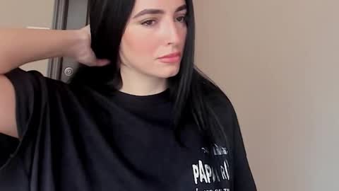 sheisallthat online show from October 7, 2025, 7:44 pm