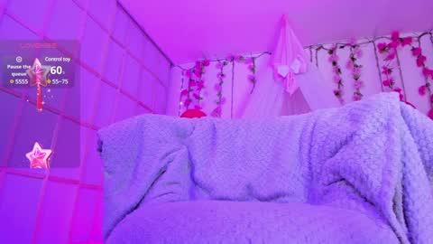 Shelby cute  online show from December 24, 2024, 1:17 pm