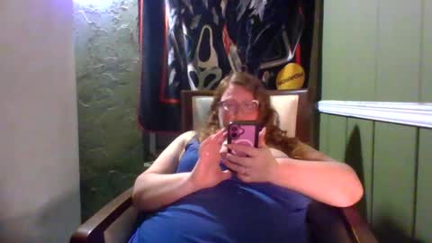 Snapshot of shelbyannn chatting on April 22, 2026, 4:26 am Red online show from April 22, 2026, 4:26 am