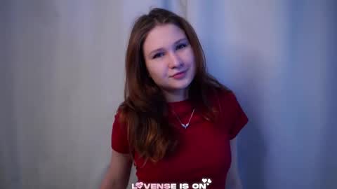 Lina online show from March 22, 2026, 1:14 pm