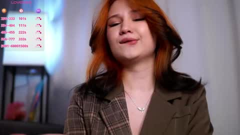 Lina online show from April 17, 2026, 2:31 pm