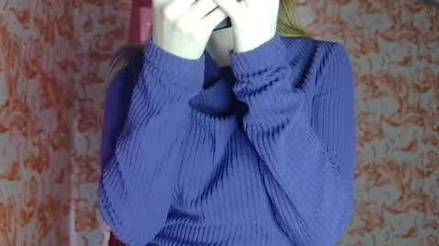 Erika online show from March 13, 2026, 7:53 pm