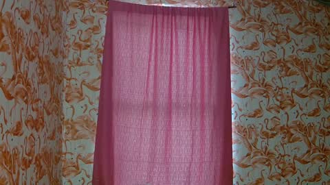 Erika online show from April 5, 2026, 9:23 pm