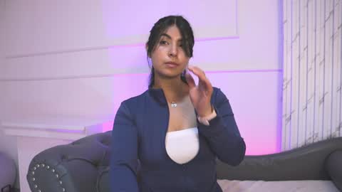  Transmission schedule Monday - Friday 715 am to 200 pm time Colombia  online show from January 17, 2025, 12:21 pm