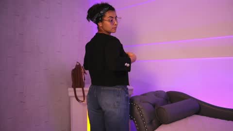  Transmission schedule Monday - Friday 715 am to 200 pm time Colombia  online show from January 22, 2025, 12:17 pm