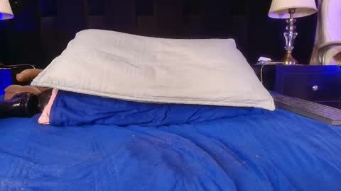 Shelsy online show from February 10, 2025, 6:03 pm