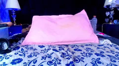 Shelsy online show from February 19, 2025, 6:00 pm