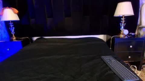 Shelsy online show from March 9, 2025, 12:20 pm