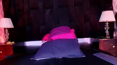 Shelsy online show from October 4, 2025, 12:03 pm