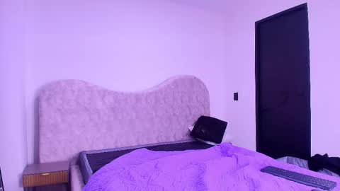 Shelsy online show from November 13, 2025, 11:53 am