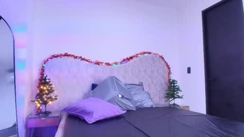 Shelsy online show from December 5, 2025, 11:52 am