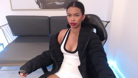 Shenna online show from December 13, 2024, 1:55 pm