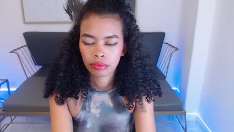 Shenna online show from December 18, 2024, 4:39 pm