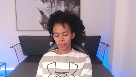 Shenna online show from December 24, 2024, 4:51 pm