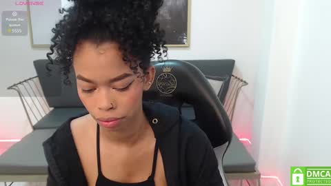 Shenna online show from February 15, 2025, 1:05 pm