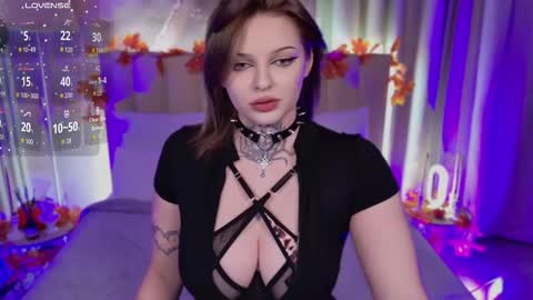 sherri_martinez online show from October 15, 2025, 6:19 pm