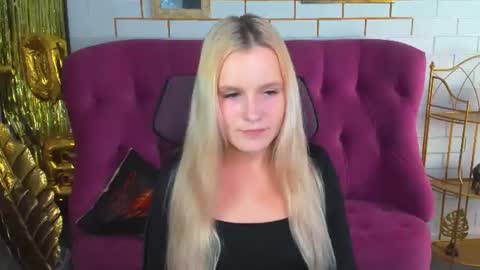 Snapshot of sherributlers chatting on July 11, 2026, 5:10 am Sweet Sherri online show from July 11, 2026, 5:10 am